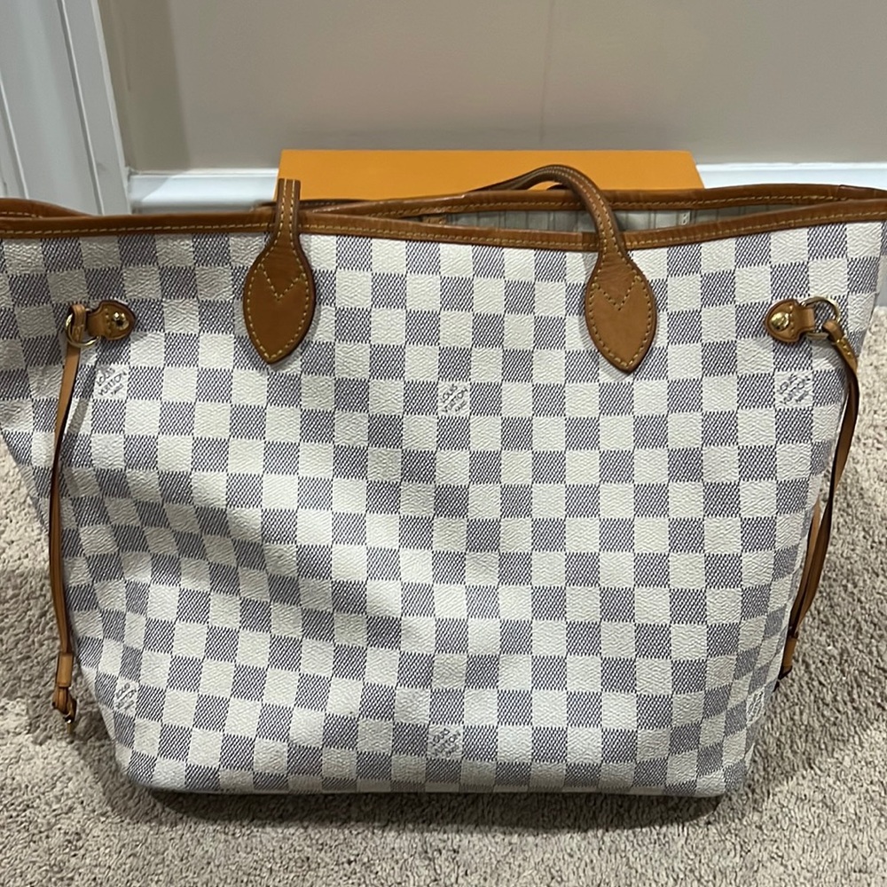 Louis Vuitton Neverfull MM
